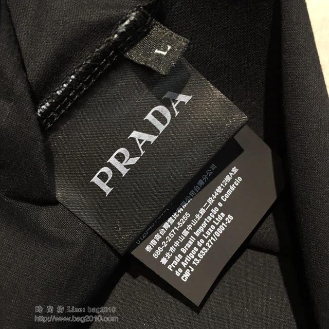 PRADA黑色短袖衣 19春夏新款 普拉達黑色T恤  tzy1884